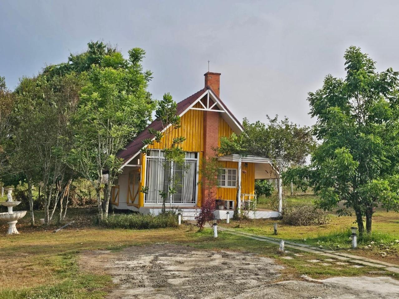ไอหมอก ชาเล่ต์ Wang Nam Khiao Exterior foto